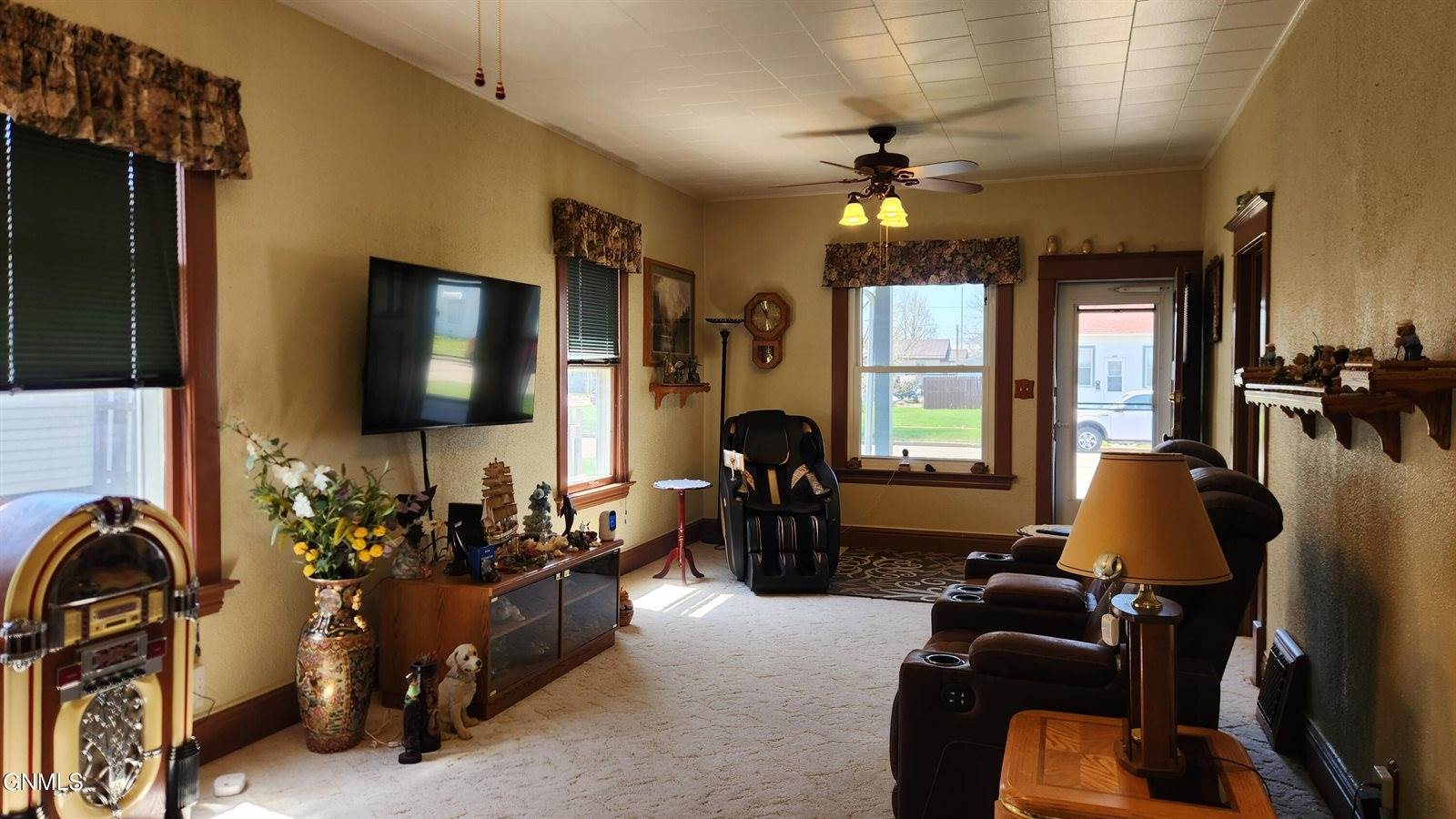 210 9th Avenue SW, Mandan, ND 58554