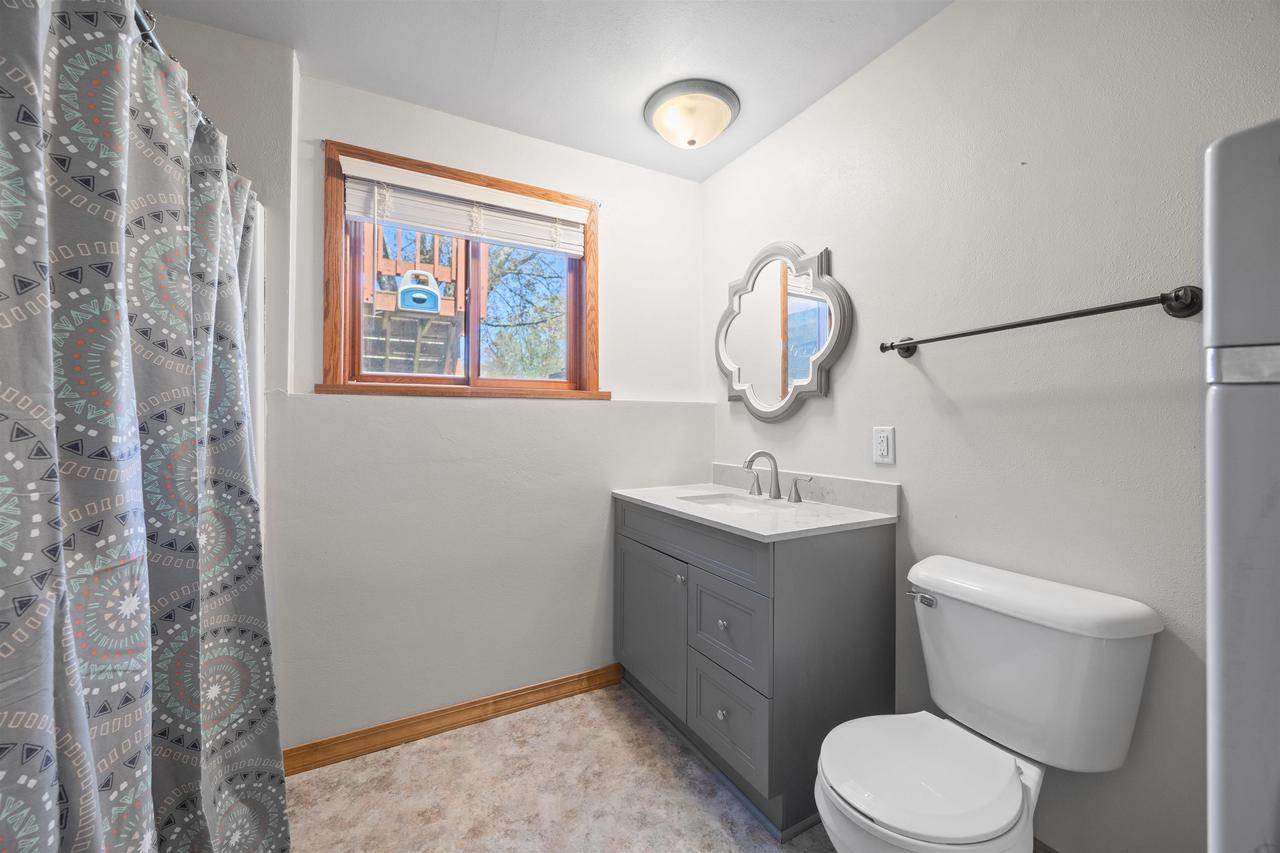 859 Bens Lane, Stevens Point, WI 54482