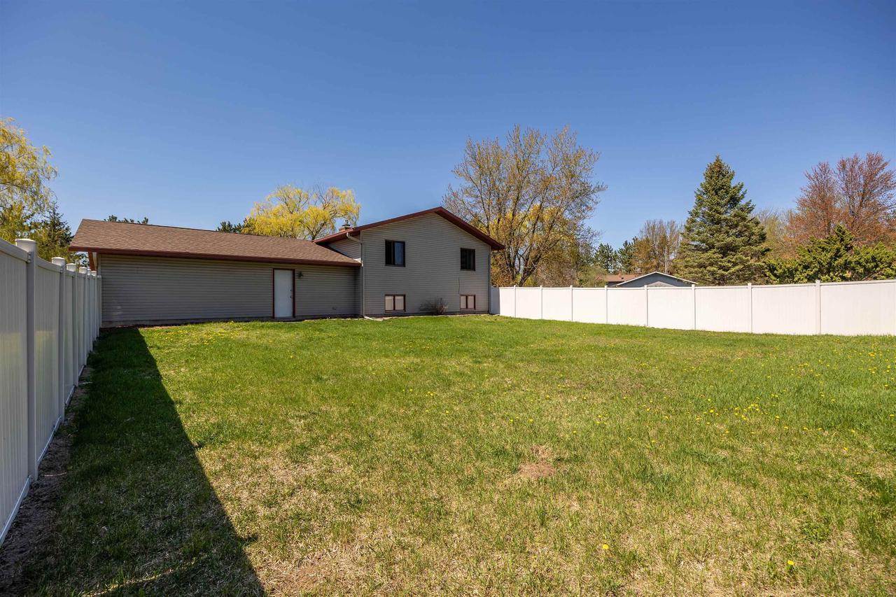 859 Bens Lane, Stevens Point, WI 54482