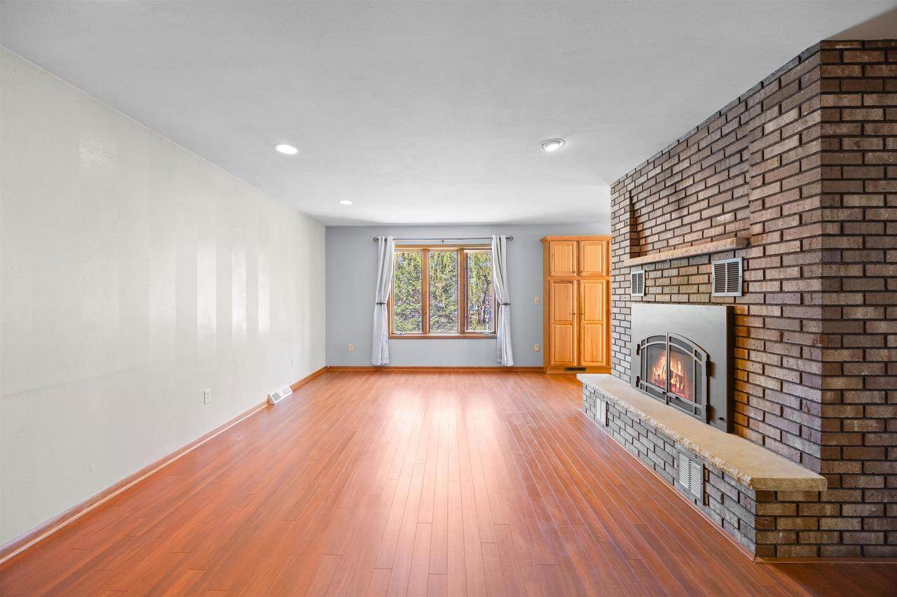 859 Bens Lane, Stevens Point, WI 54482