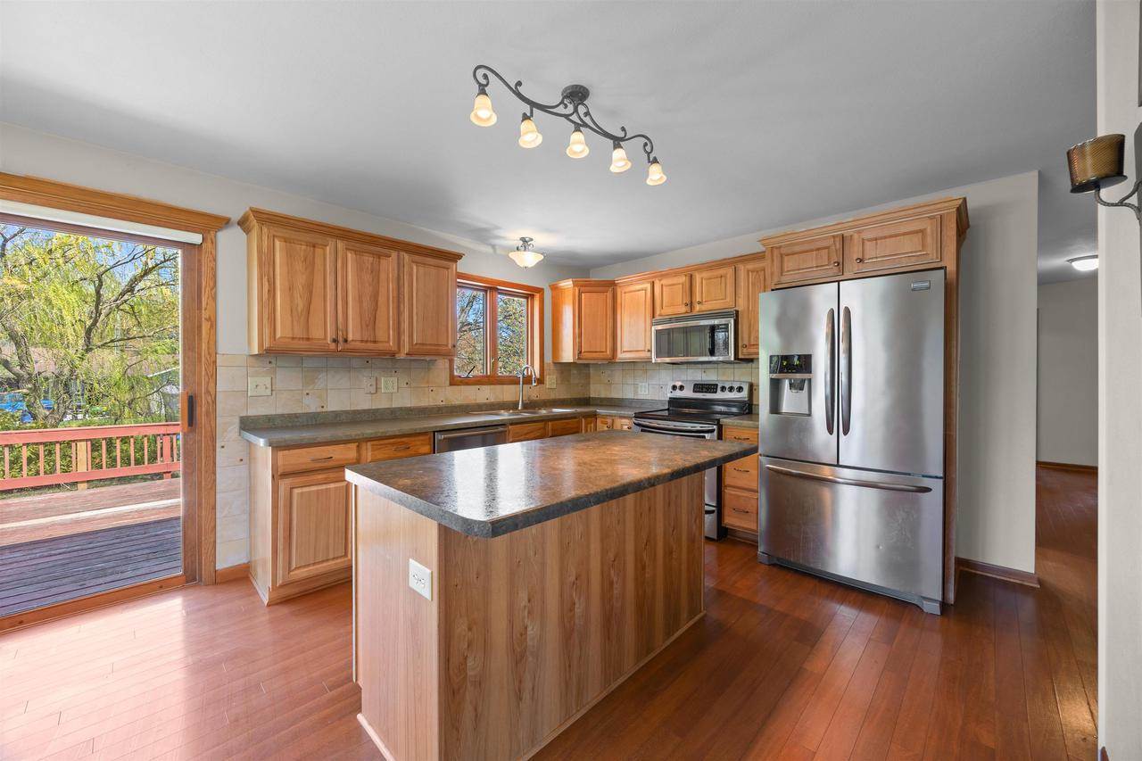 859 Bens Lane, Stevens Point, WI 54482