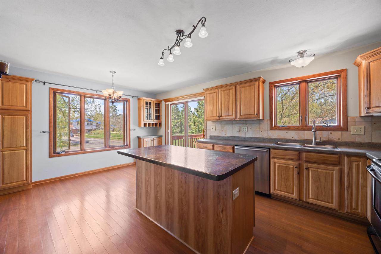 859 Bens Lane, Stevens Point, WI 54482