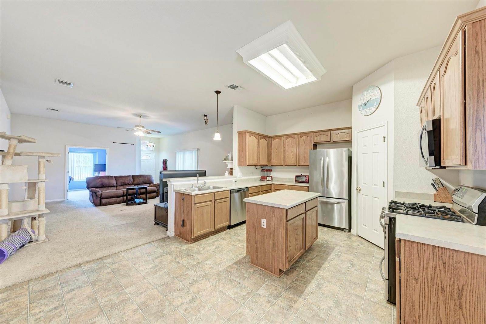 1506 Colton Ln, Lockhart, TX 78644