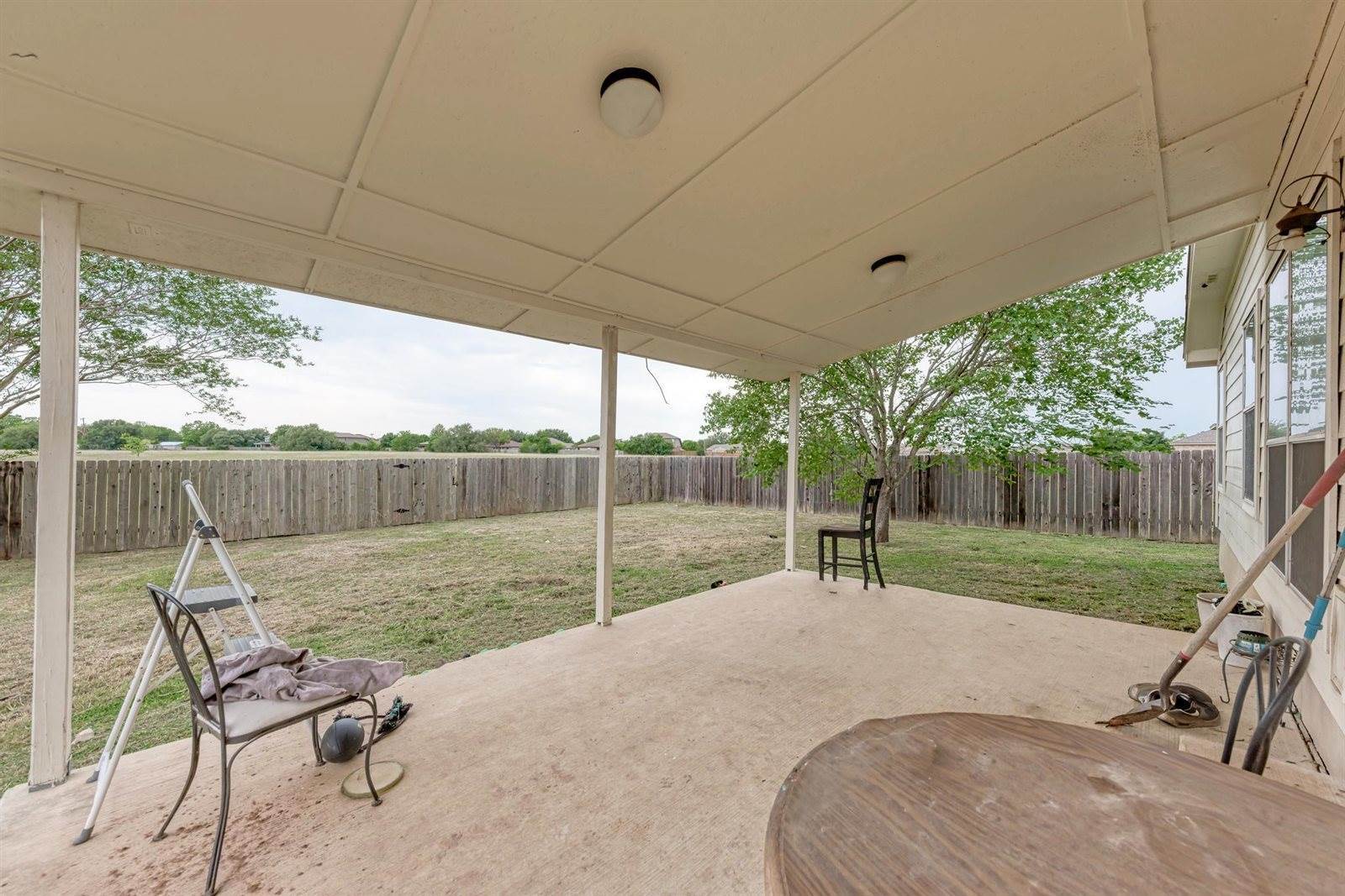 1506 Colton Ln, Lockhart, TX 78644