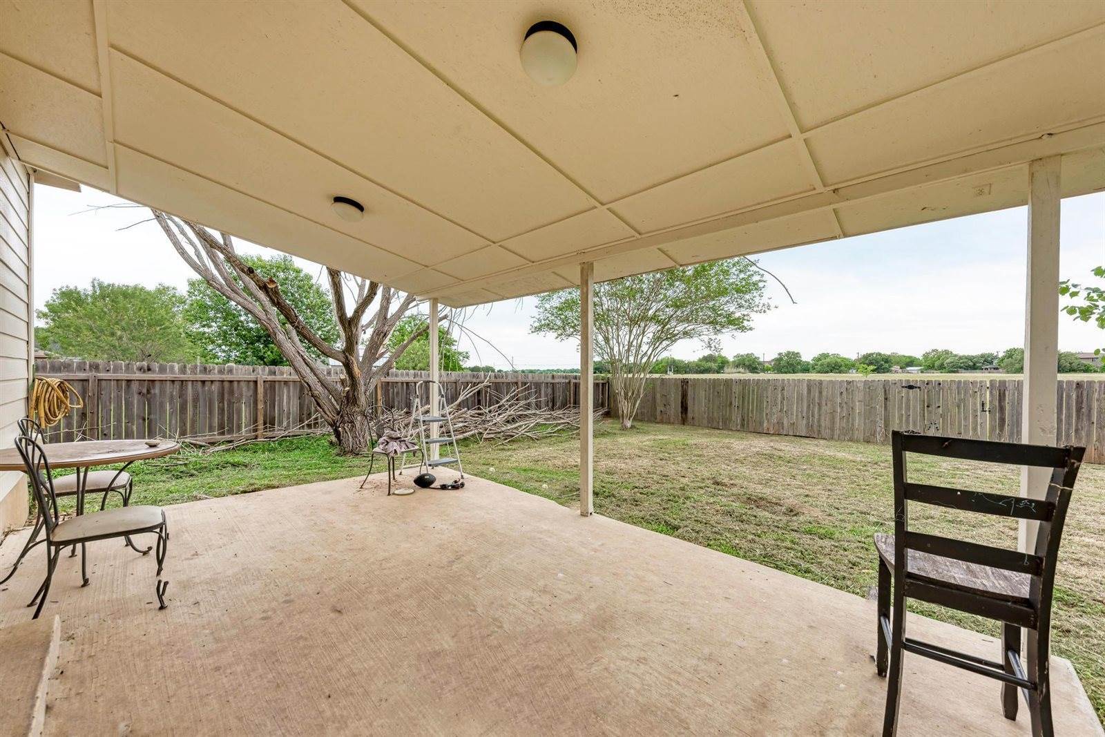 1506 Colton Ln, Lockhart, TX 78644