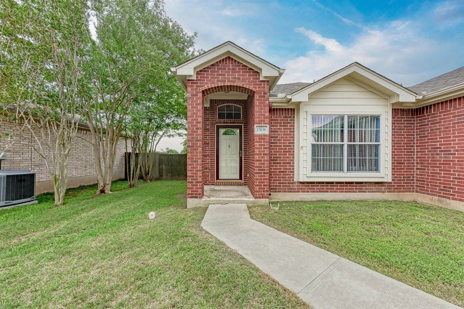 1506 Colton Ln, Lockhart, TX 78644