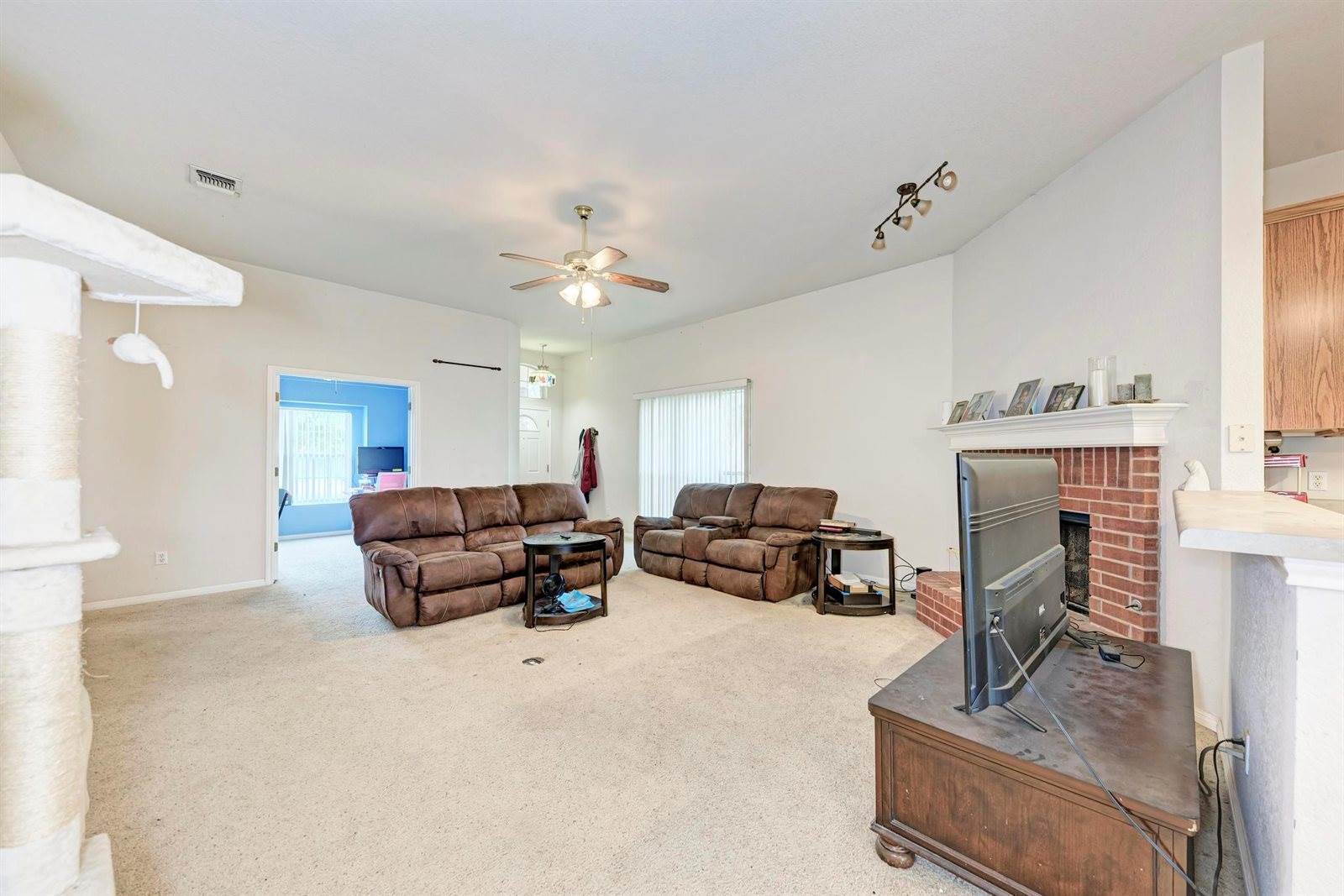 1506 Colton Ln, Lockhart, TX 78644