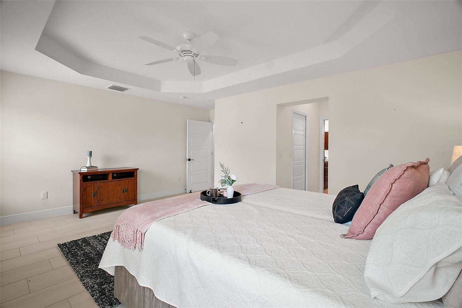 892 Hubbard Loop, The Villages, FL 32163