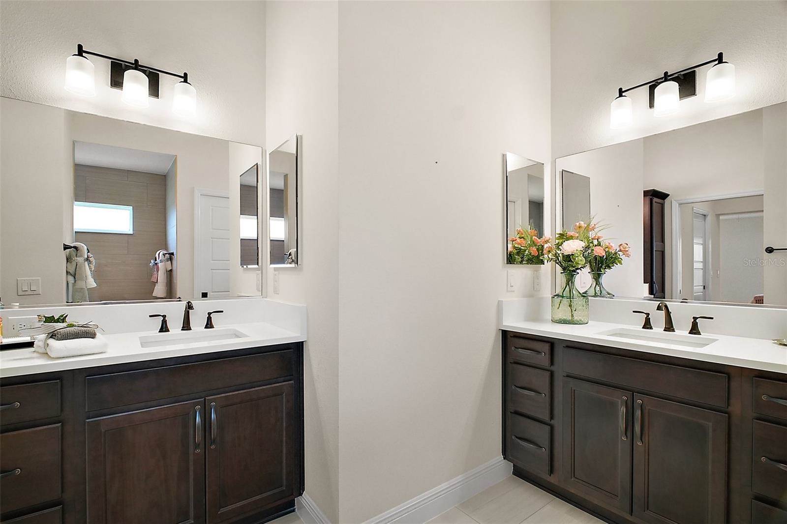 892 Hubbard Loop, The Villages, FL 32163