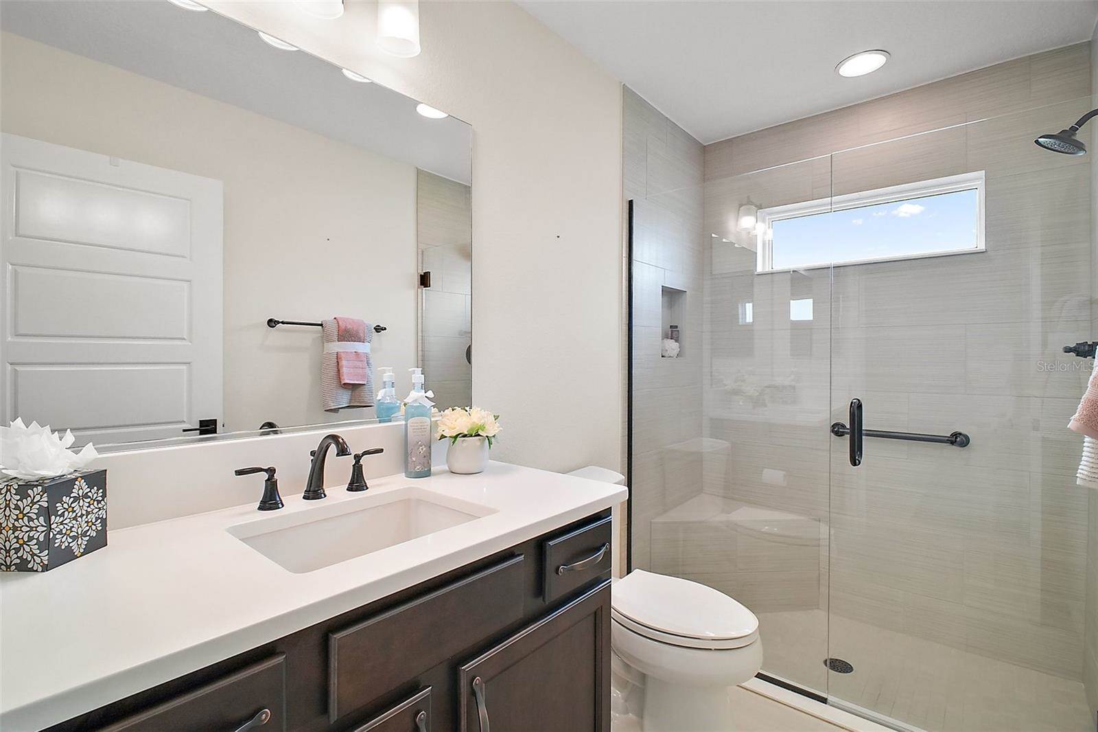 892 Hubbard Loop, The Villages, FL 32163