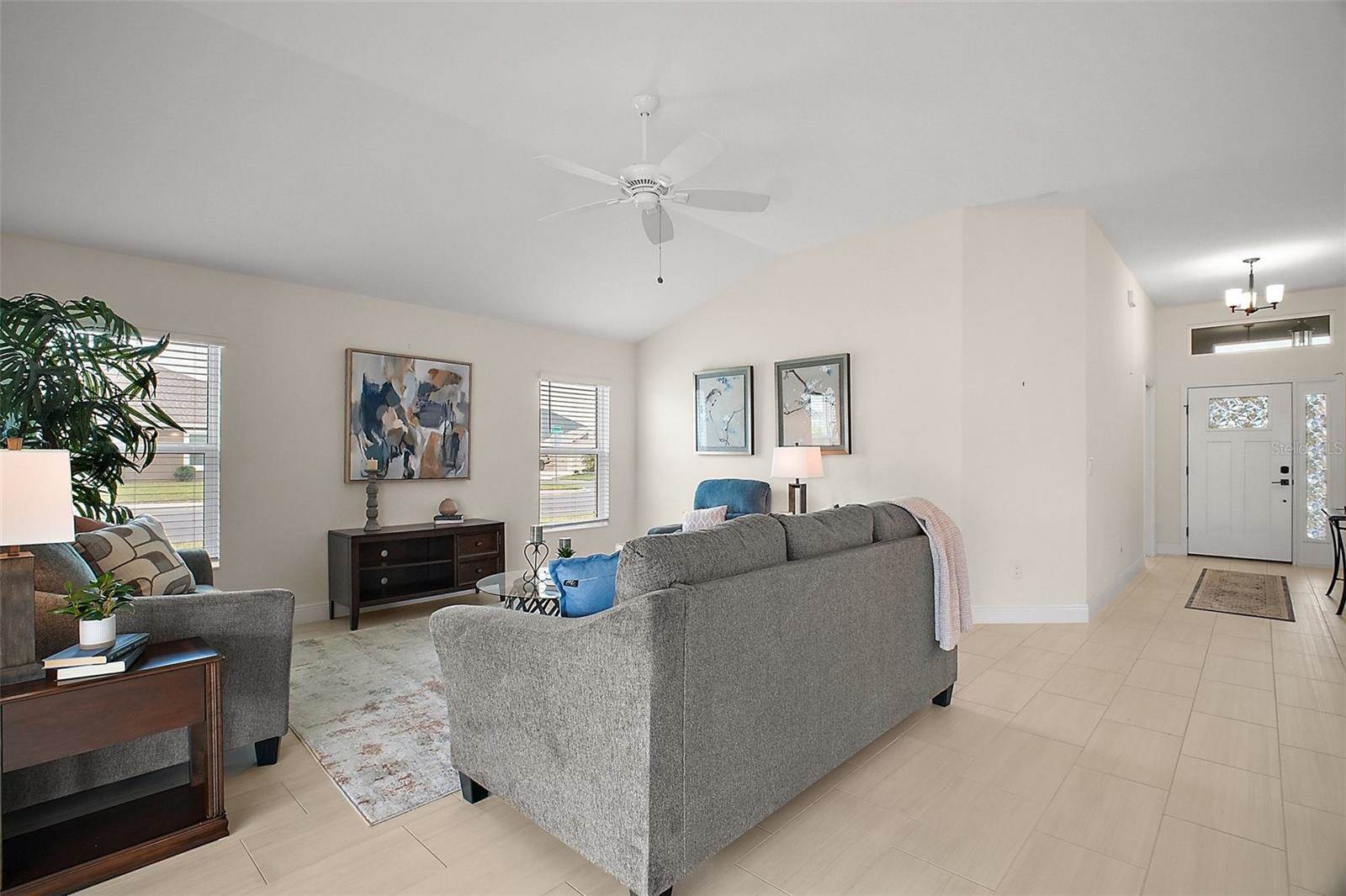 892 Hubbard Loop, The Villages, FL 32163