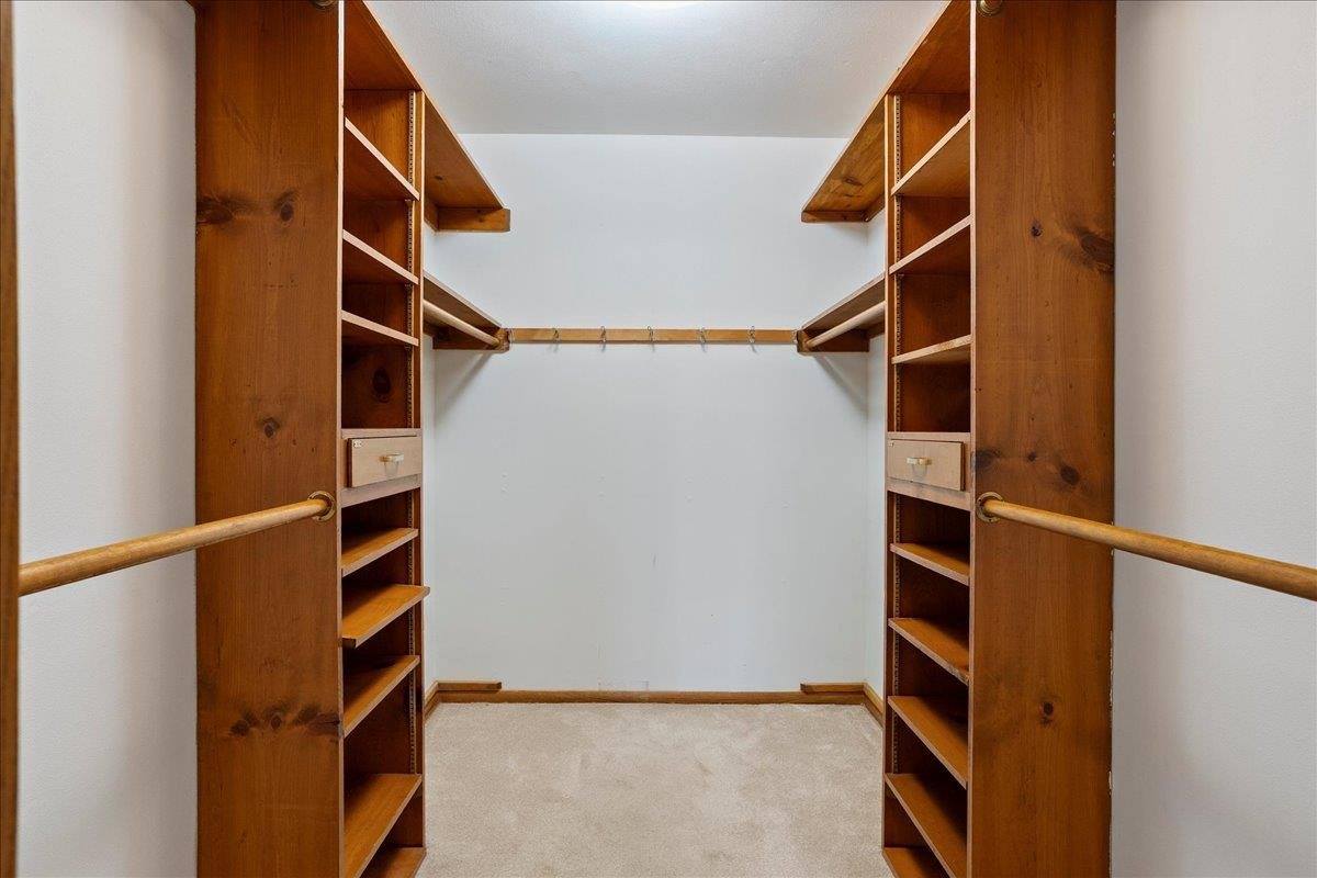 1408 S Hemlock Avenue, Marshfield, WI 54449