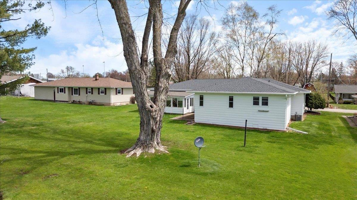 1408 S Hemlock Avenue, Marshfield, WI 54449