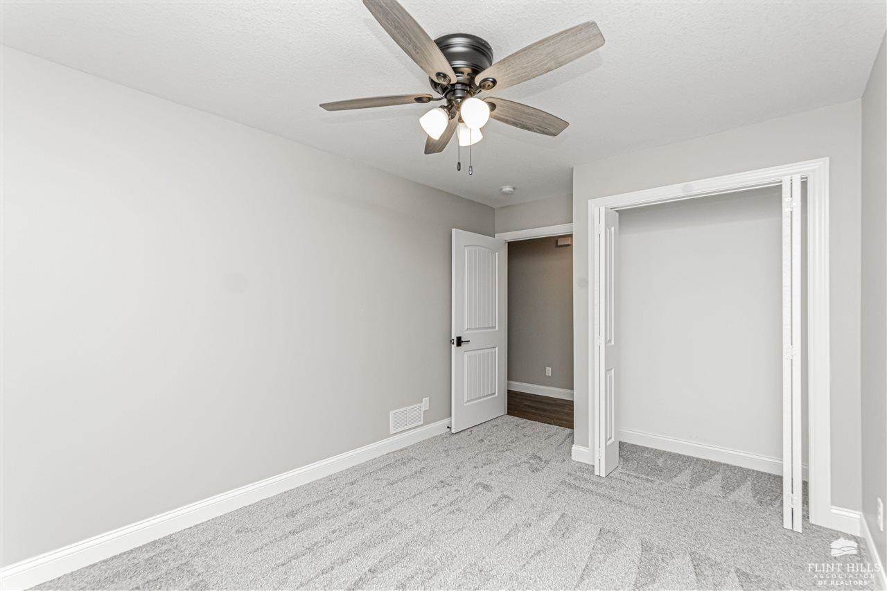 2046 Sutter Woods Road, Junction City, KS 66441