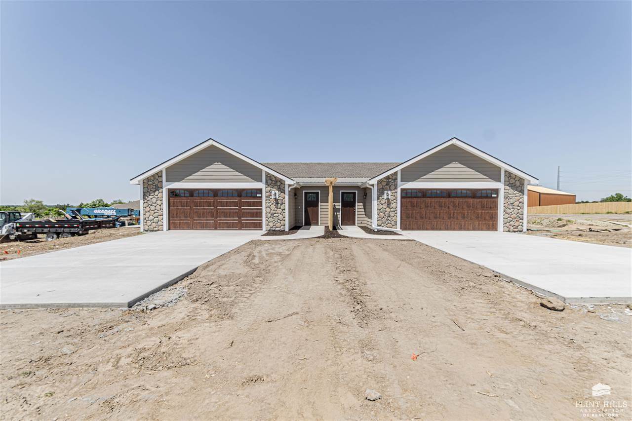2046 Sutter Woods Road, Junction City, KS 66441