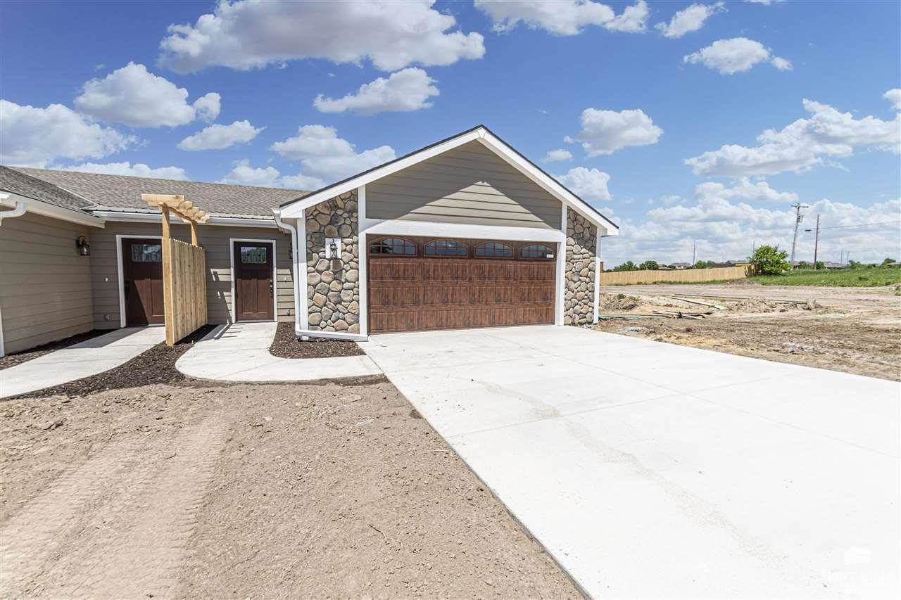 2046 Sutter Woods Road, Junction City, KS 66441