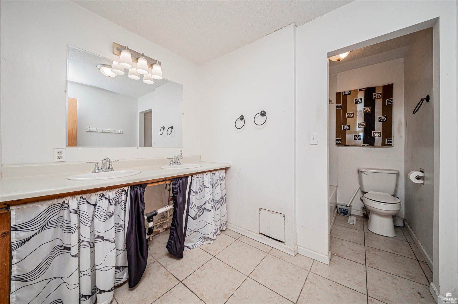 1697 Hwy 43, Enterprise, KS 67441