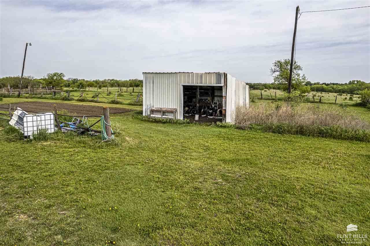 1697 Hwy 43, Enterprise, KS 67441