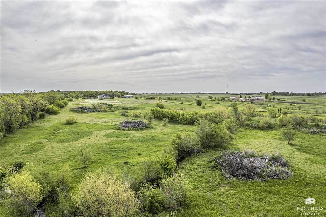 1697 Hwy 43, Enterprise, KS 67441