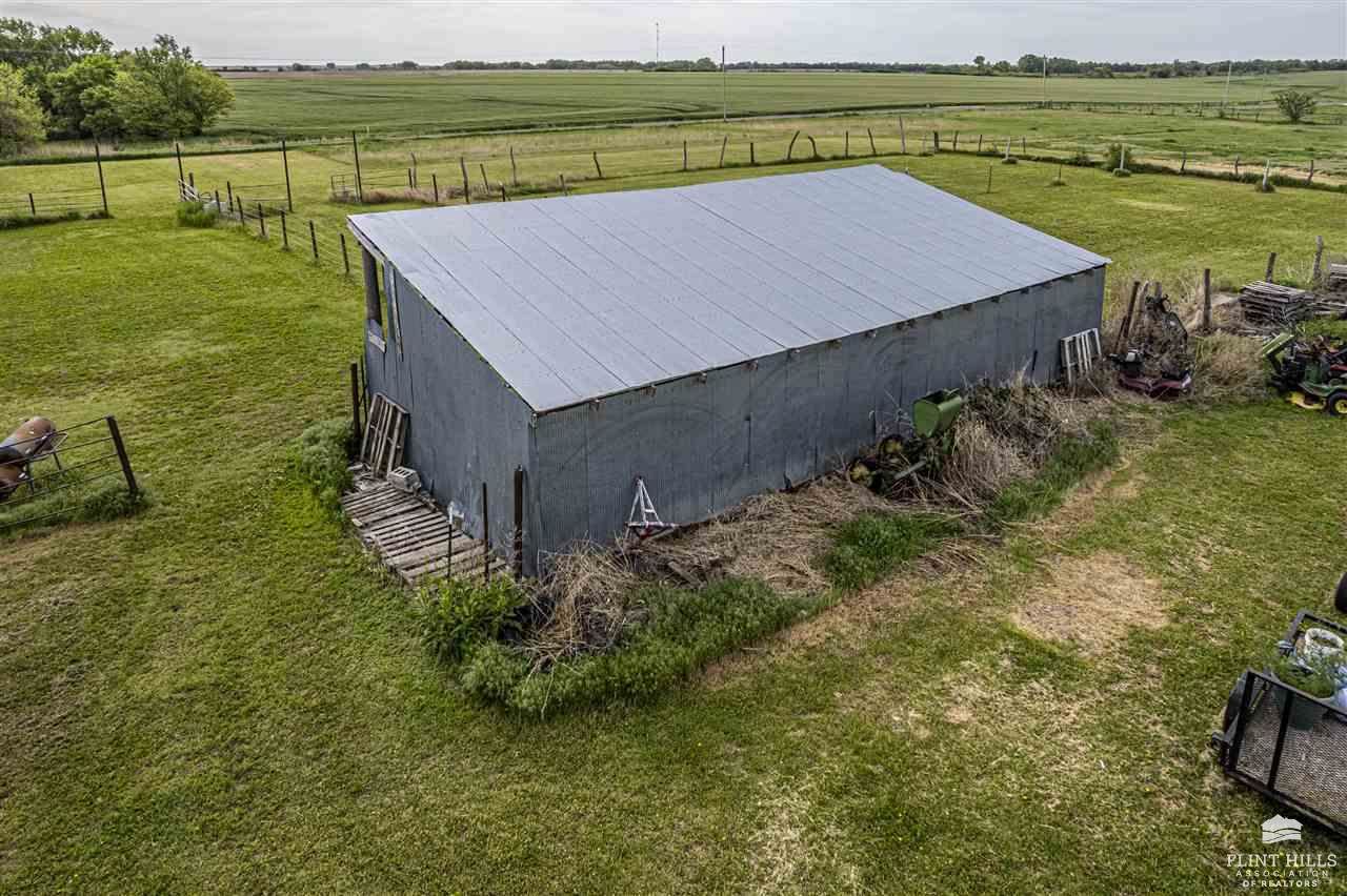 1697 Hwy 43, Enterprise, KS 67441