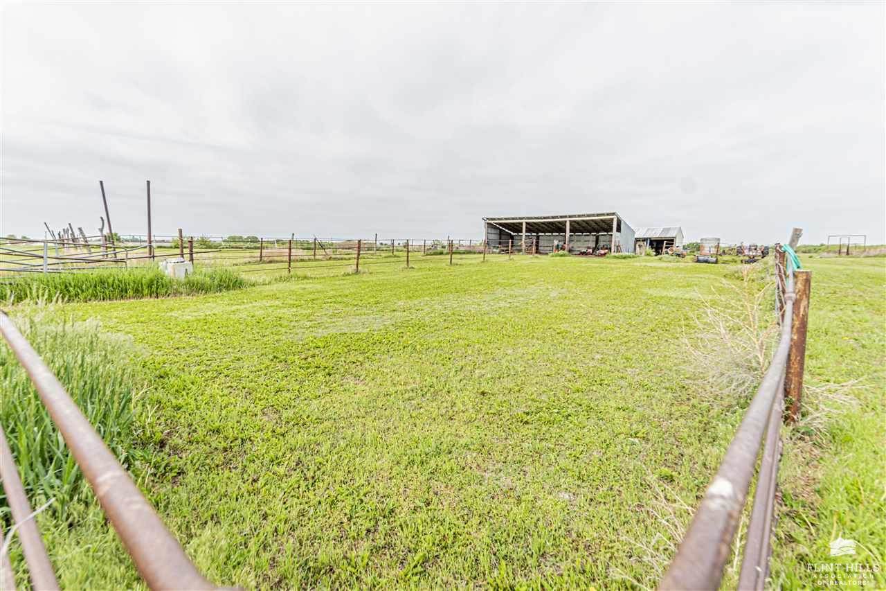 1697 Hwy 43, Enterprise, KS 67441