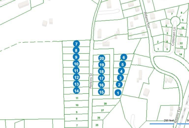 Perkins St, Selmer, TN 38375