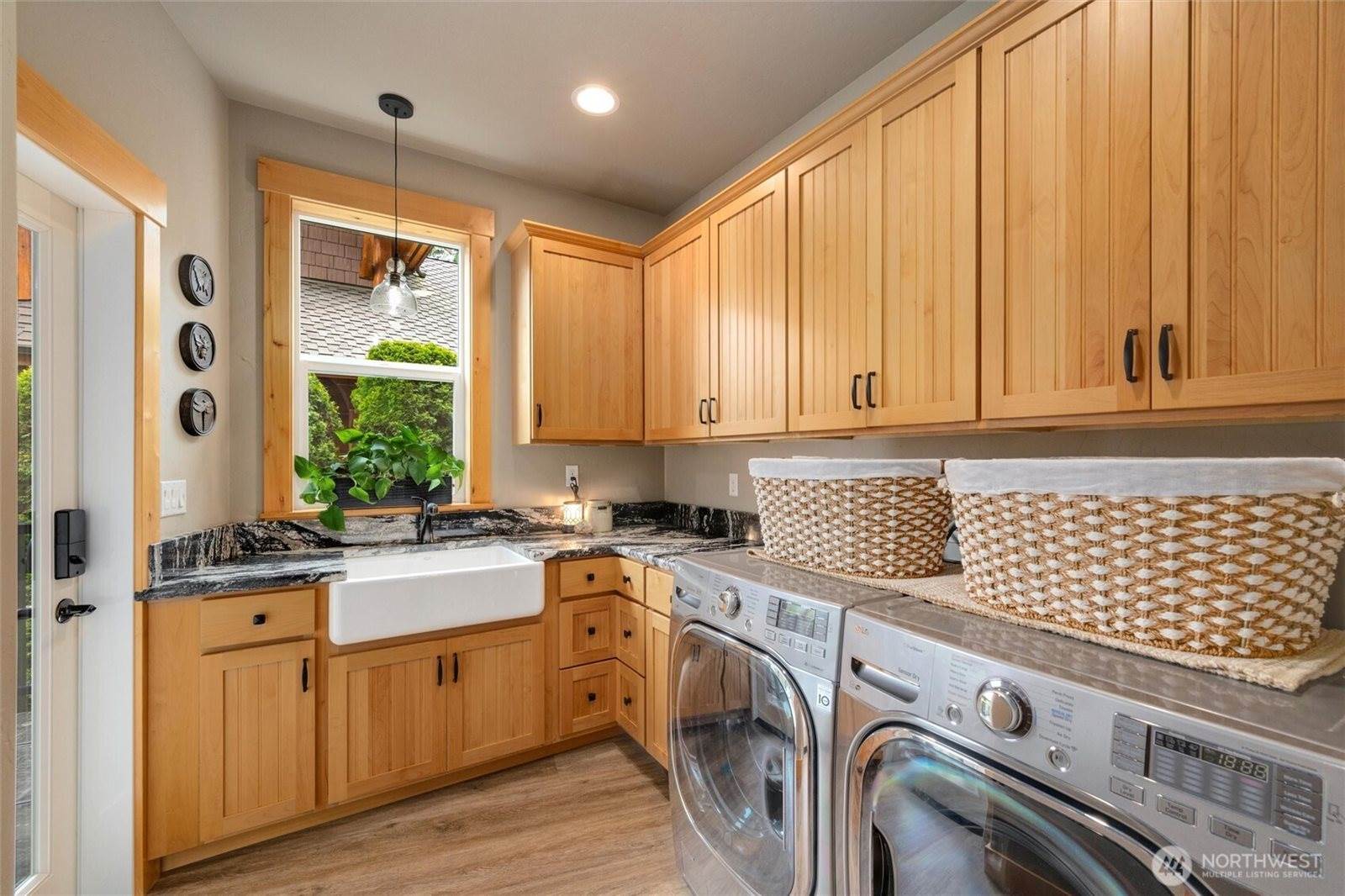 33184 West Shore Drive, Mount Vernon, WA 98274