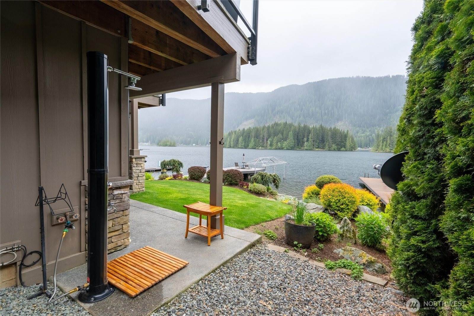 33184 West Shore Drive, Mount Vernon, WA 98274