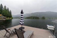 33184 West Shore Drive, Mount Vernon, WA 98274