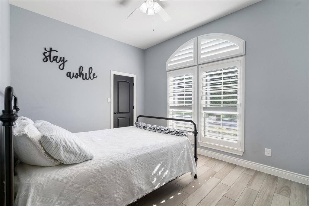 16406 Sawyer Knoll Lane, Houston, TX 77044