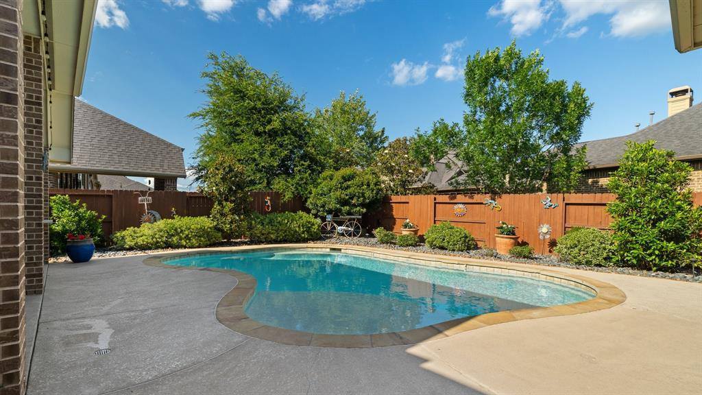 16406 Sawyer Knoll Lane, Houston, TX 77044