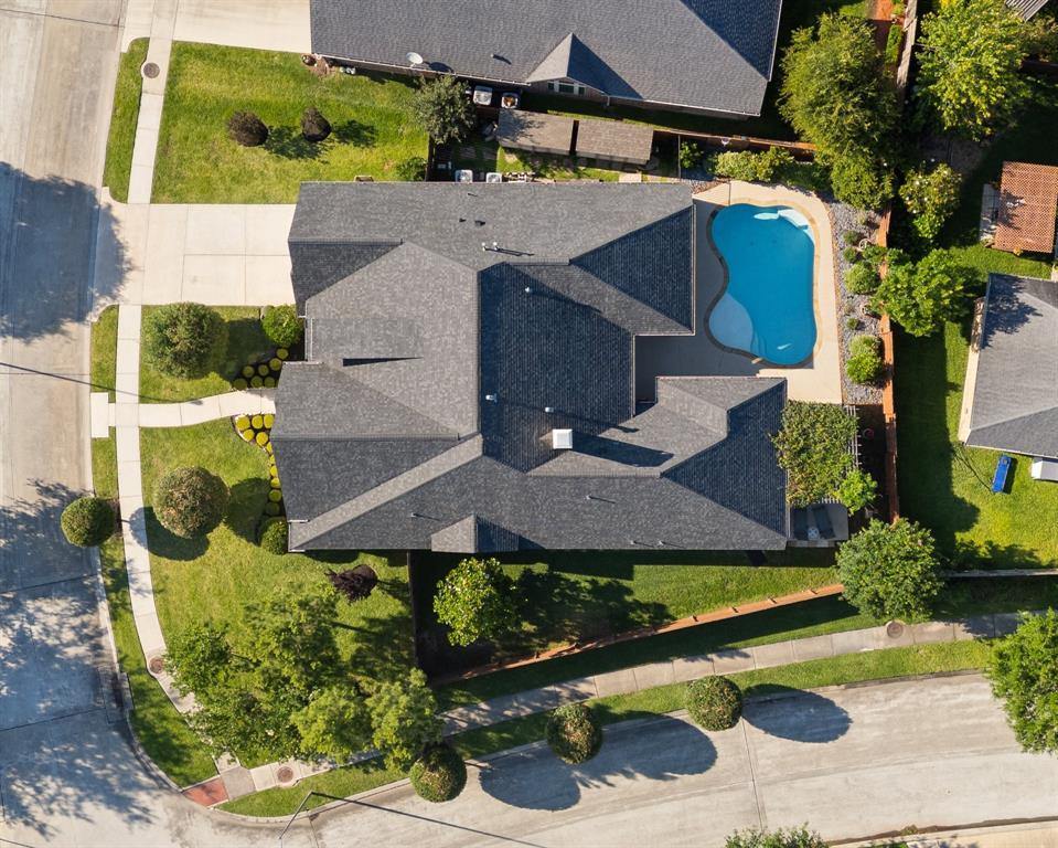 16406 Sawyer Knoll Lane, Houston, TX 77044