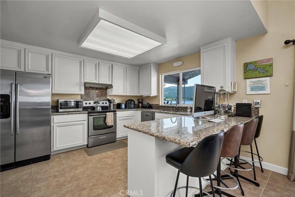 13201 Keys Boulevard, Clearlake Oaks, CA 95423