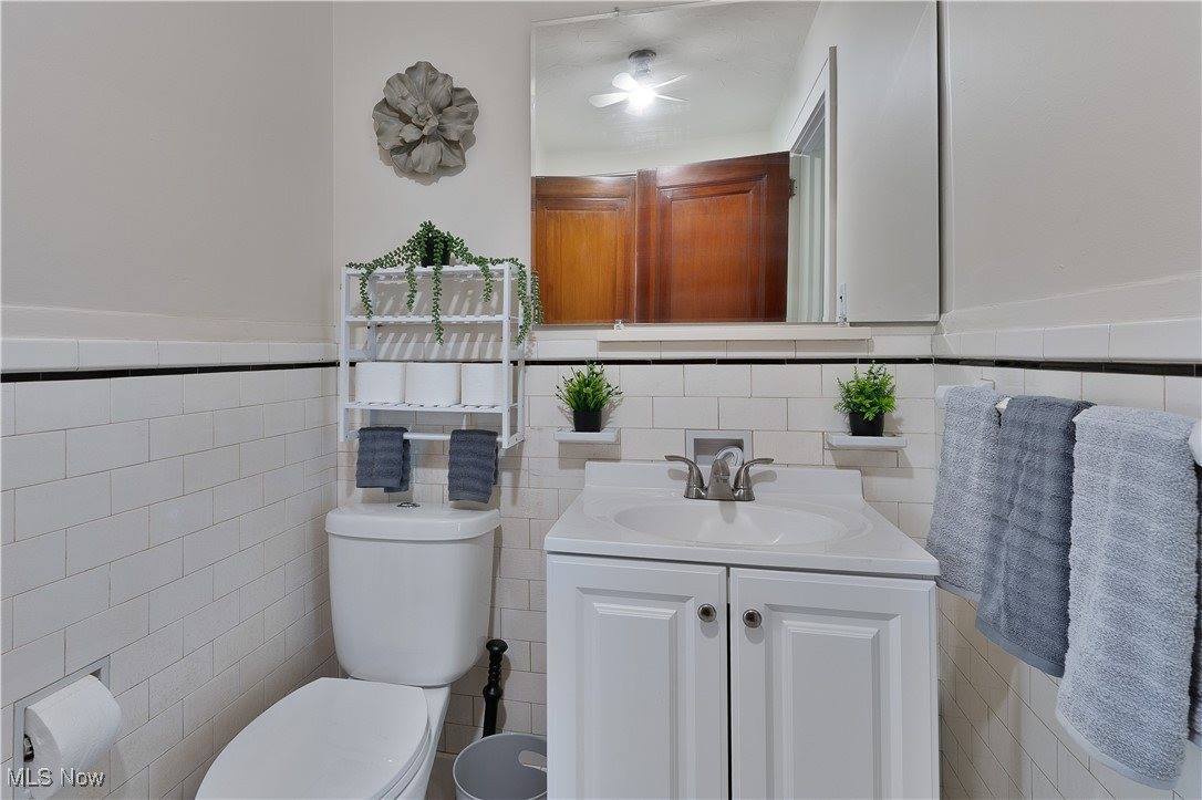 2004 Mahoning Avenue NW, Warren, OH 44483