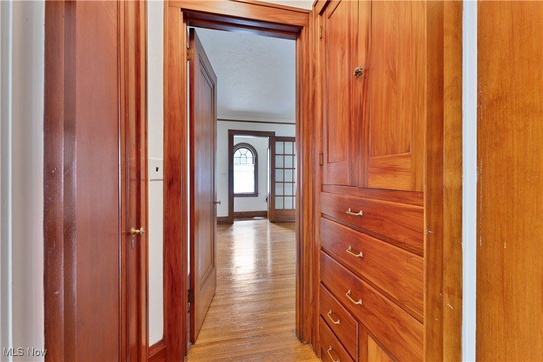 2004 Mahoning Avenue NW, Warren, OH 44483