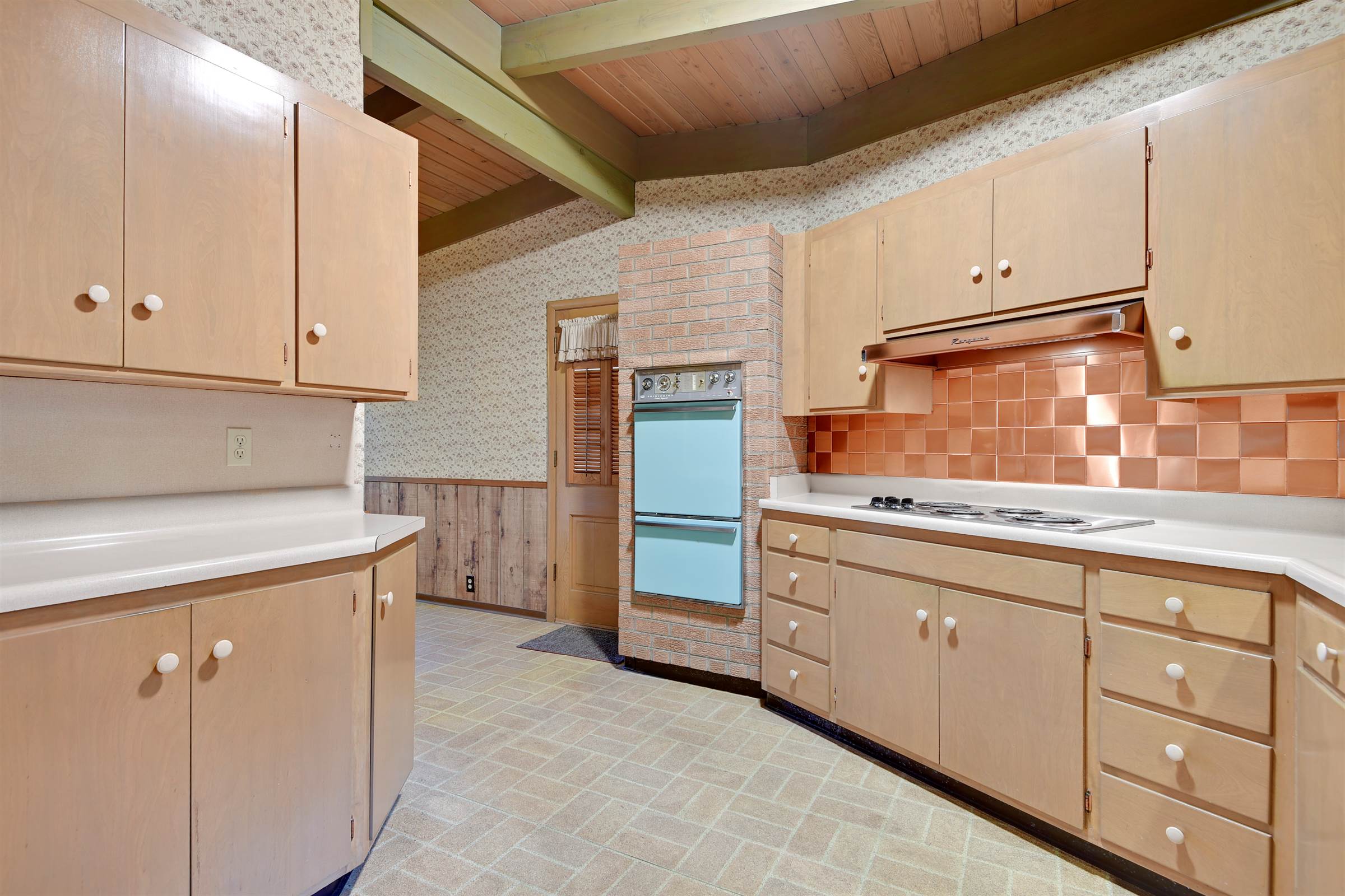 6521 Burnham Street, Merriam, KS 66202