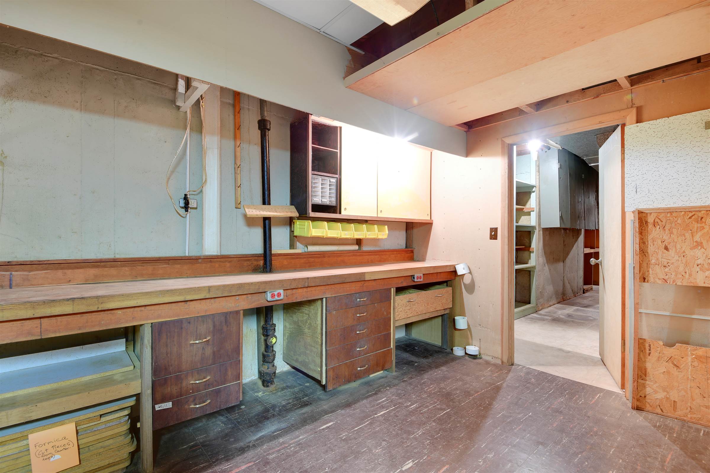 6521 Burnham Street, Merriam, KS 66202