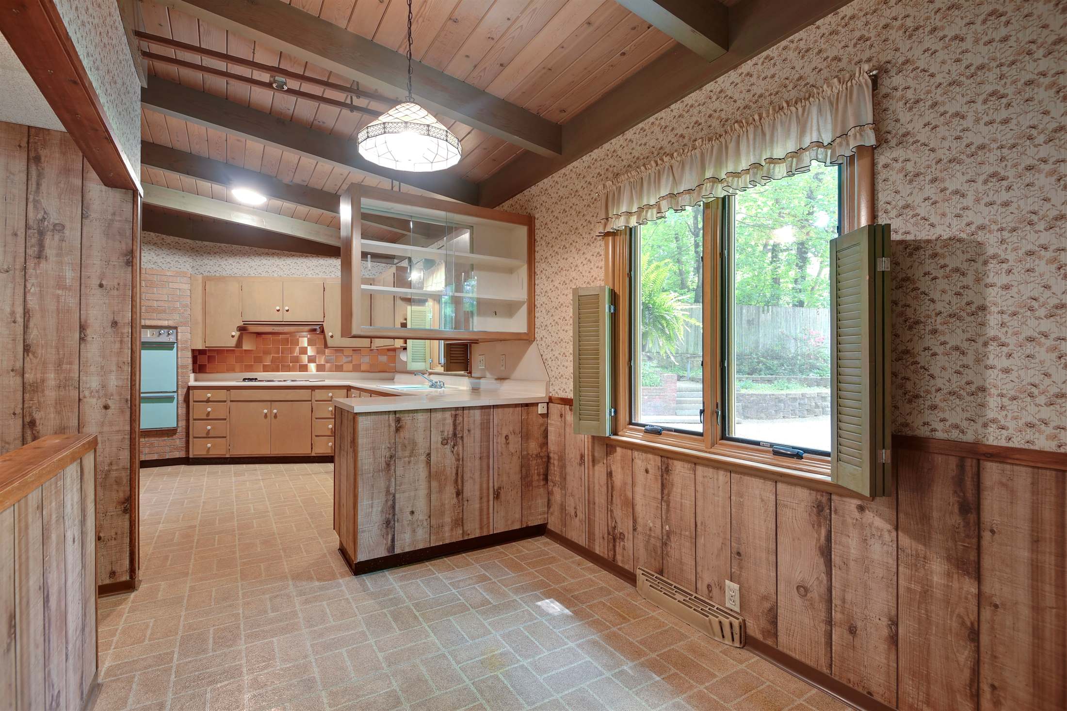 6521 Burnham Street, Merriam, KS 66202