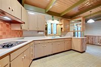 6521 Burnham Street, Merriam, KS 66202