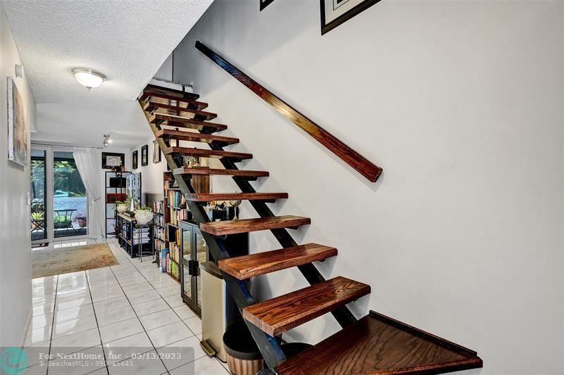 669 Cypress Ln 29B, Wilton Manors, FL 33305