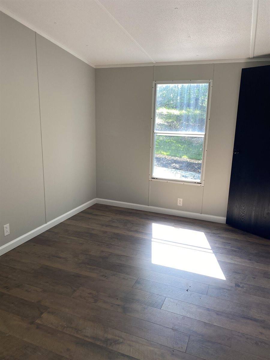 9 Blueberry Ln, Hardy, VA 24101