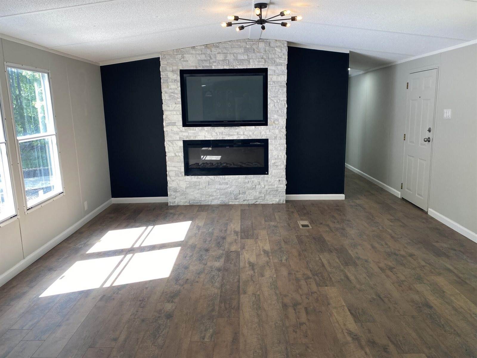 9 Blueberry Ln, Hardy, VA 24101