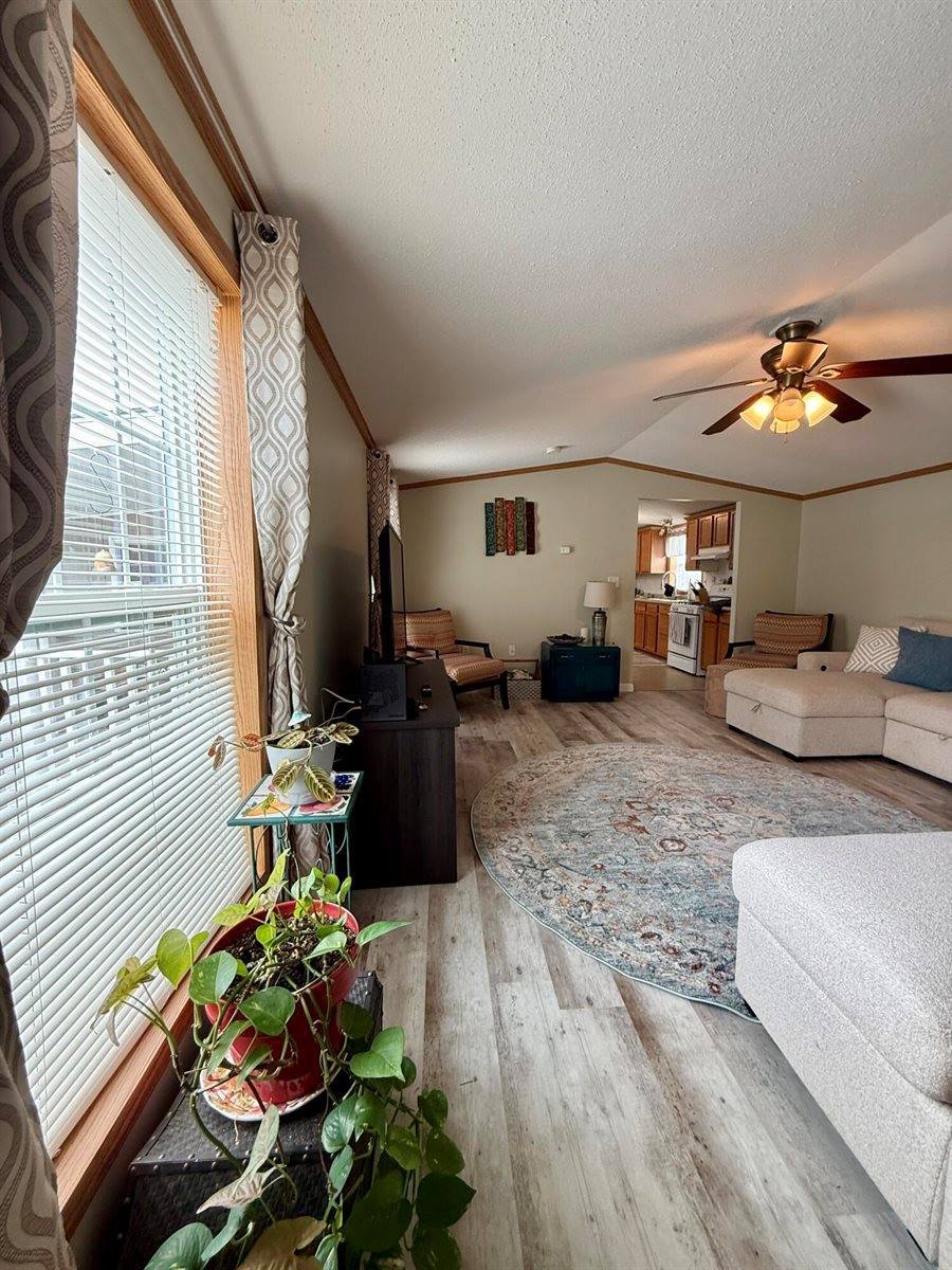 9 L Street, Bangor, ME 04401