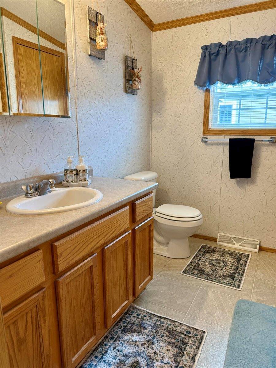 9 L Street, Bangor, ME 04401