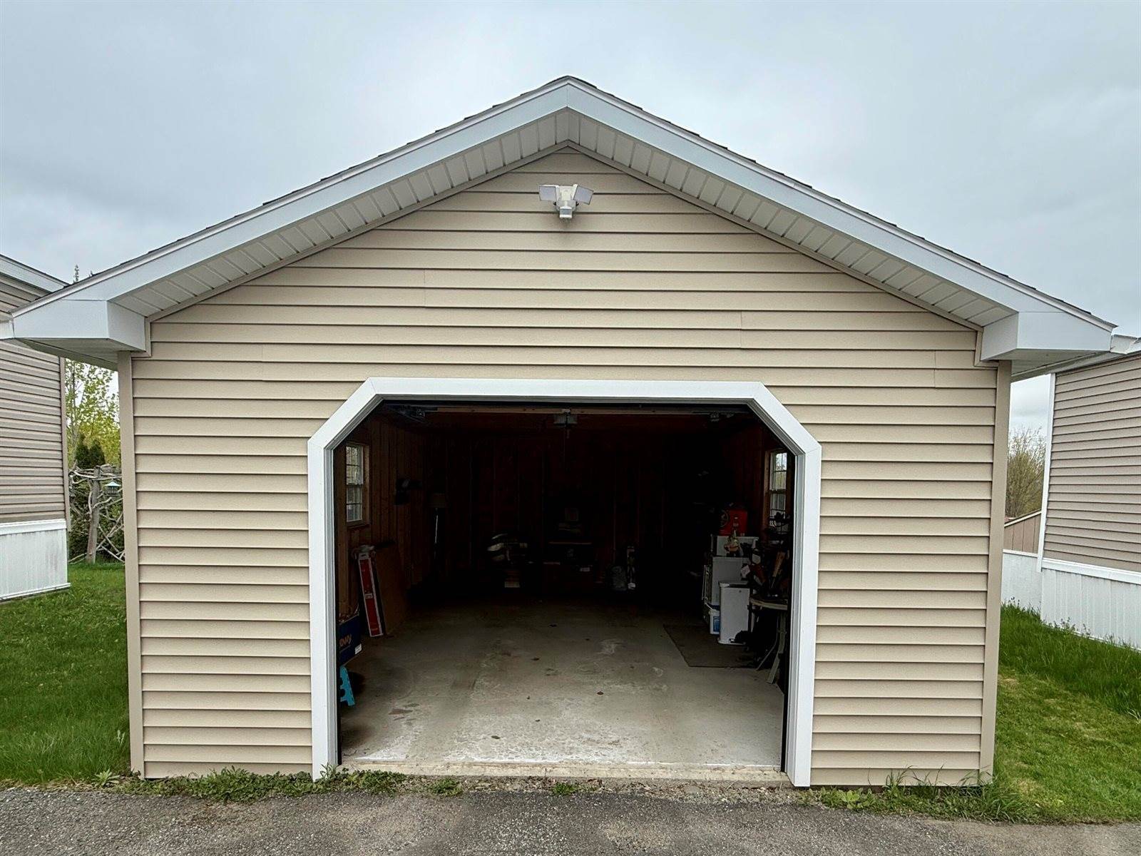 9 L Street, Bangor, ME 04401