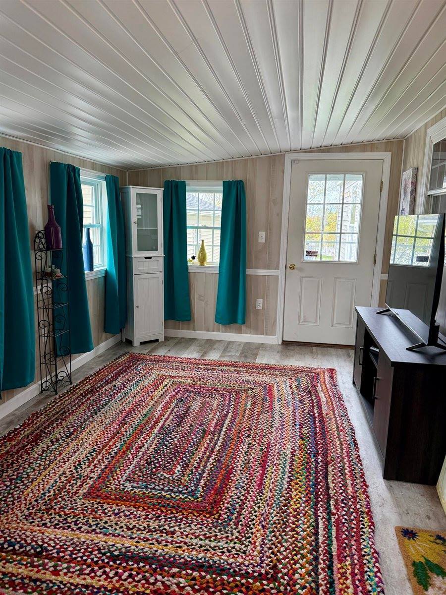 9 L Street, Bangor, ME 04401