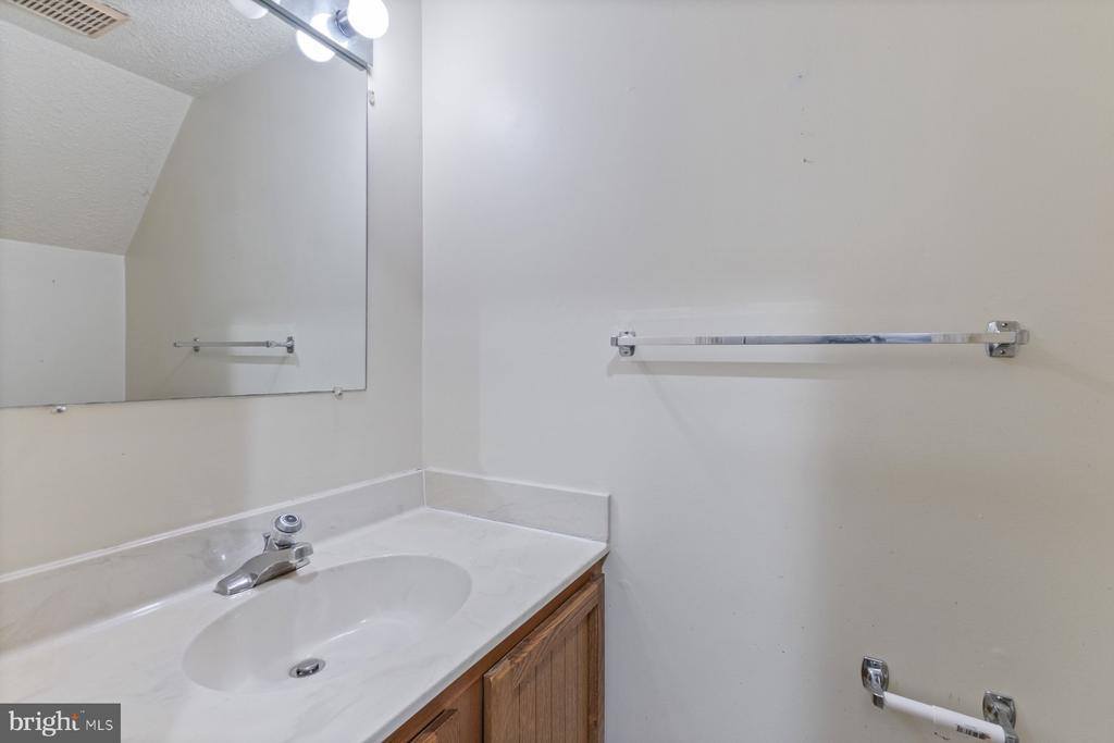 11337 Baroque Road, Silver Spring, MD 20901