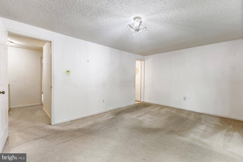 11337 Baroque Road, Silver Spring, MD 20901