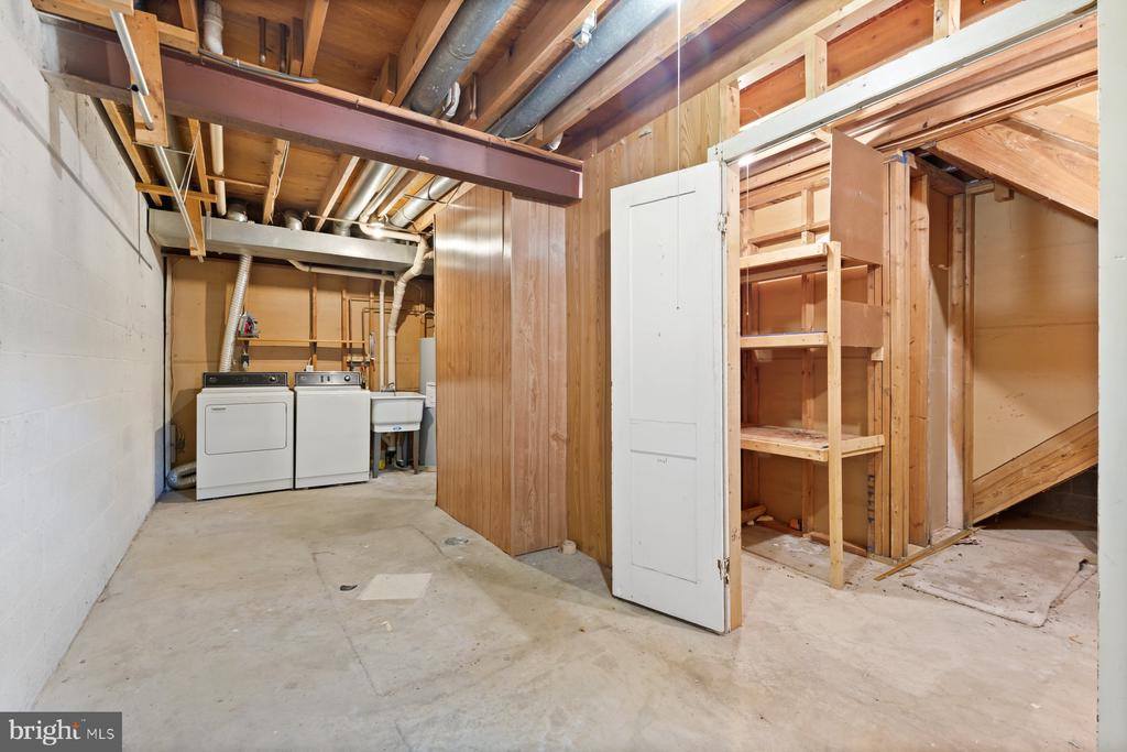 11337 Baroque Road, Silver Spring, MD 20901