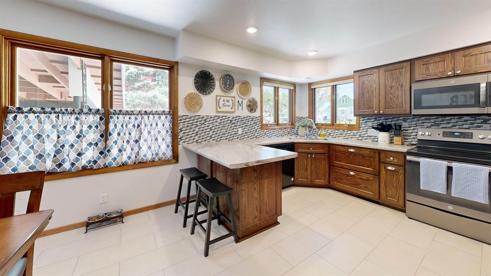 2802 31ST St S, La Crosse, WI 54601